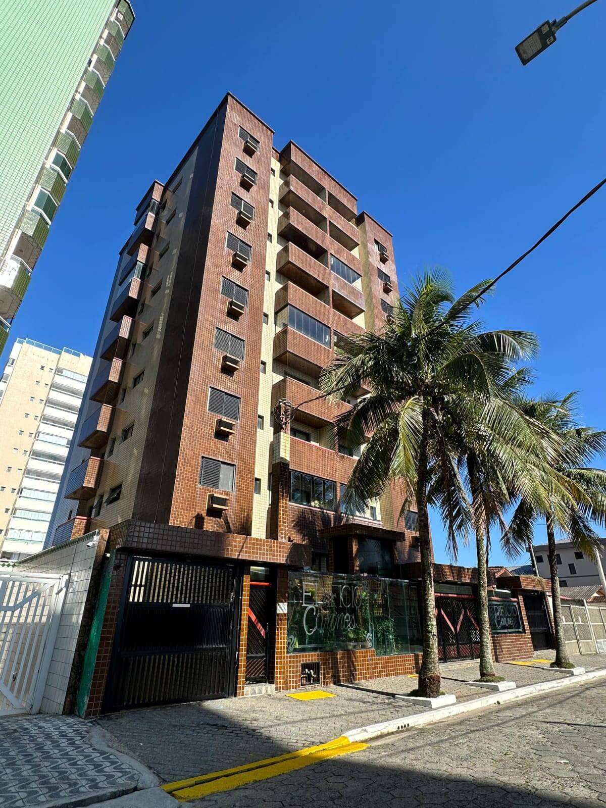 #P78.1 - Apartamento para Venda em Praia Grande - SP