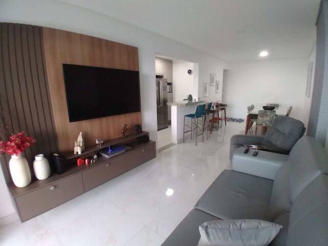 Apartamento para Venda em Praia Grande - 2