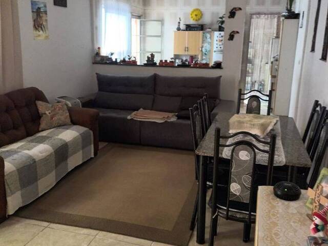 #6500 - Casa geminada para Venda em  - 