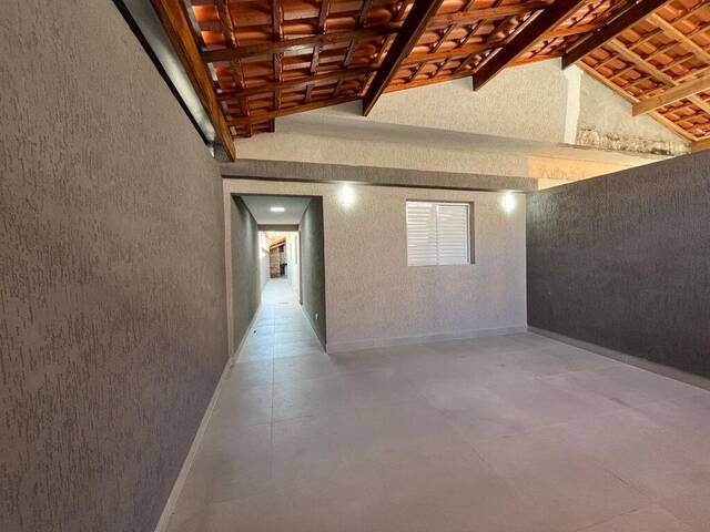 #6505 - Casa para Venda em Praia Grande - SP