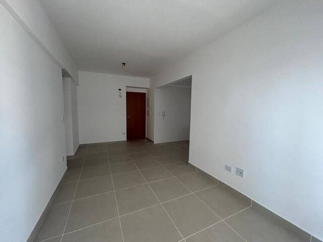 Apartamento para Venda em Praia Grande - 4