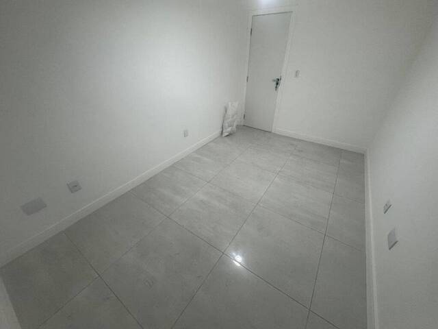 Apartamento para Venda em Praia Grande - 4