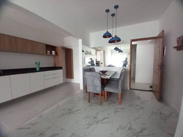 #6766 - Apartamento para Venda em Praia Grande - SP