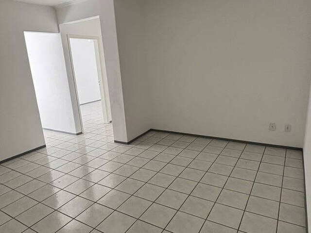 #112 - Apartamento para Venda em Praia Grande - SP