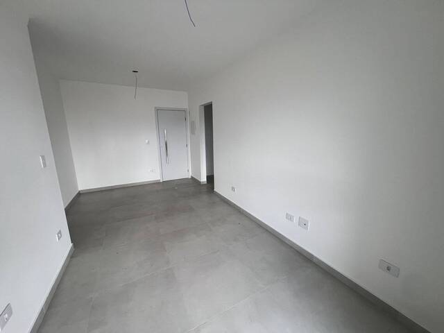 Apartamento para Venda em Praia Grande - 2