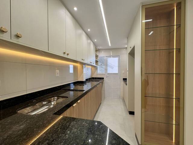 Apartamento para Venda em Praia Grande - 4