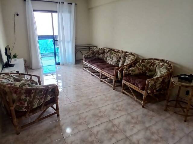 #121 - Apartamento para Venda em Praia Grande - SP