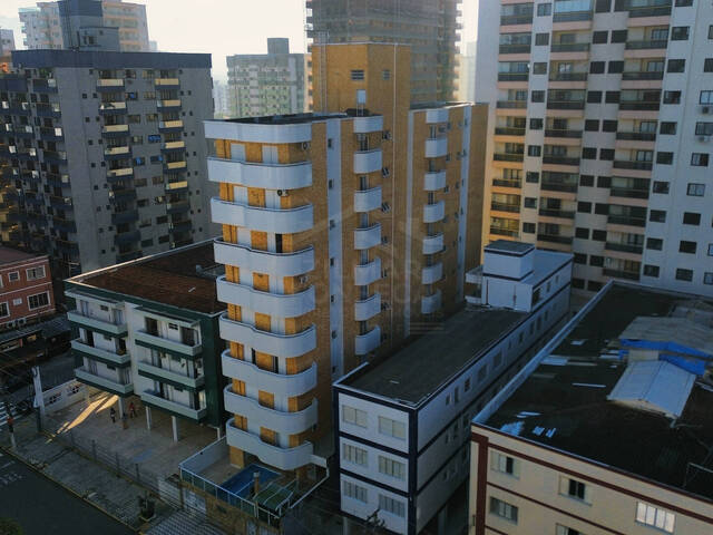 #P78.10 - Apartamento para Venda em Praia Grande - SP