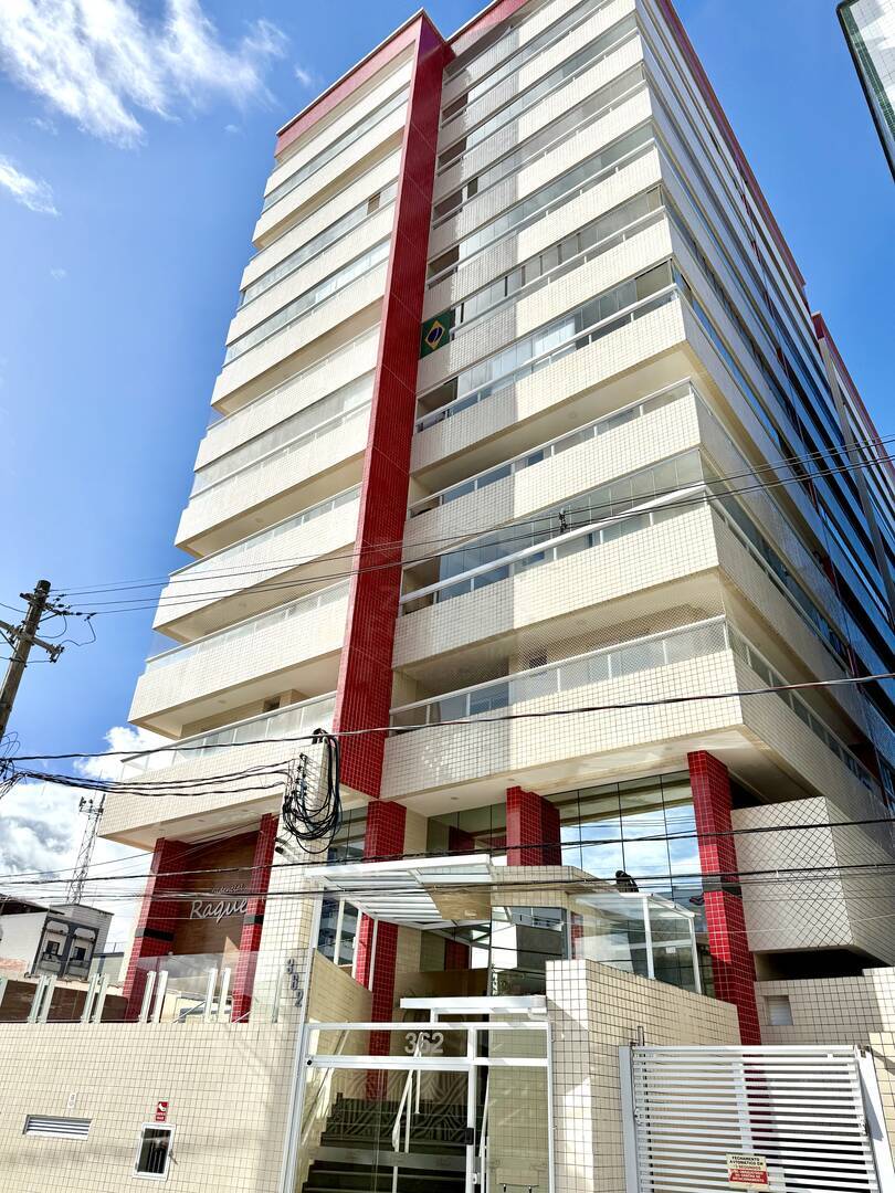 Apartamento com Sacada Gourmet, Lazer Completo e a 350 Metros da Praia